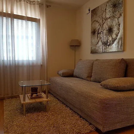 Apartment Eleven