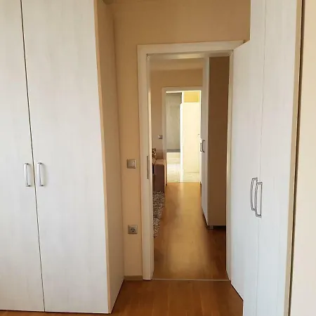 Eleven Apartment *